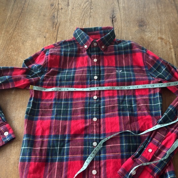 Vineyard Vines Boys’ Long Sleeves Plaid Button Down Shirt, Gently Used, Large - Picture 5 of 6